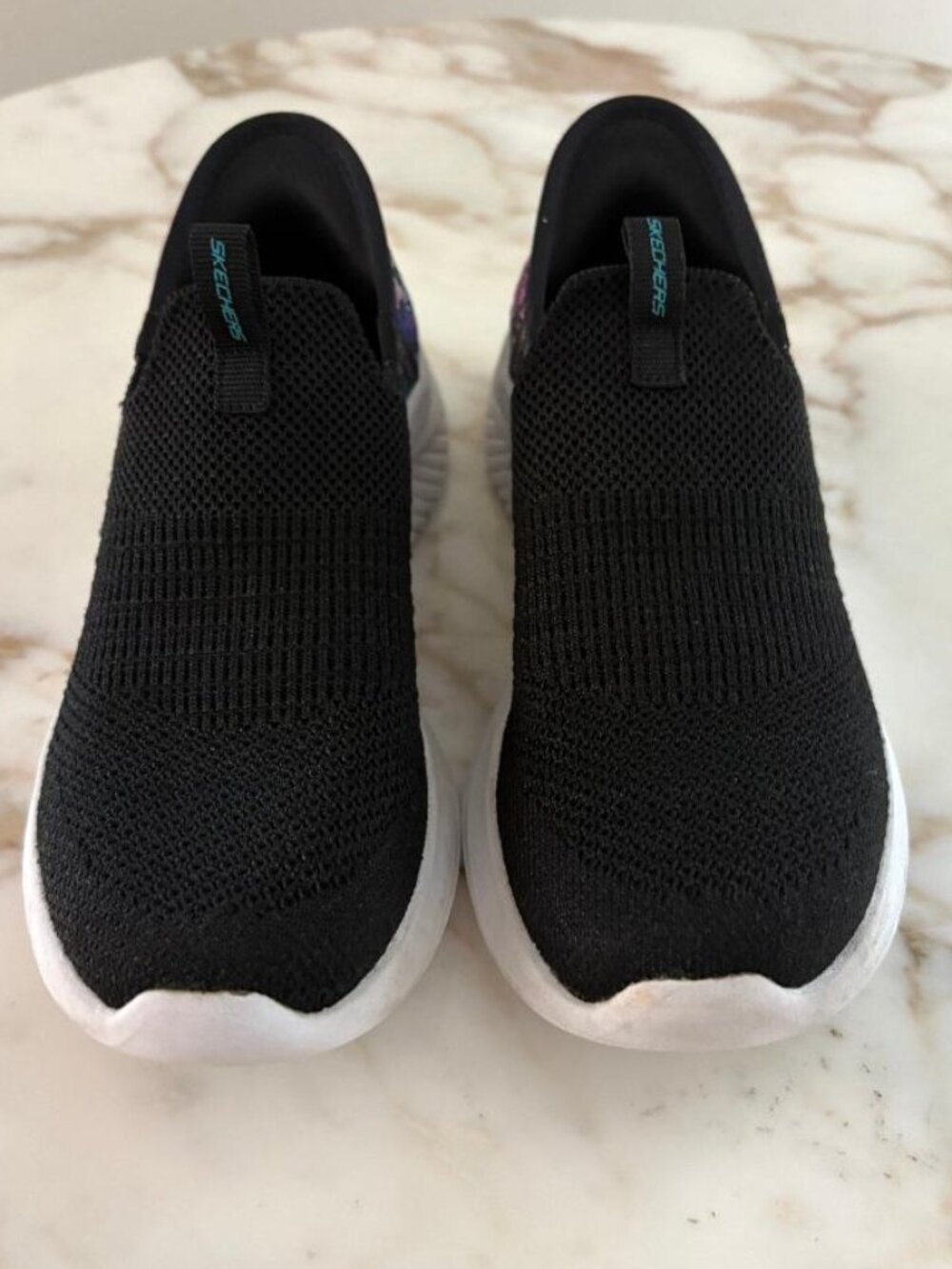 🦋 Skechers Kids Hands-Free Slip-Ins – Black Butterfly Edition 🦋 - Picture 2 of 5